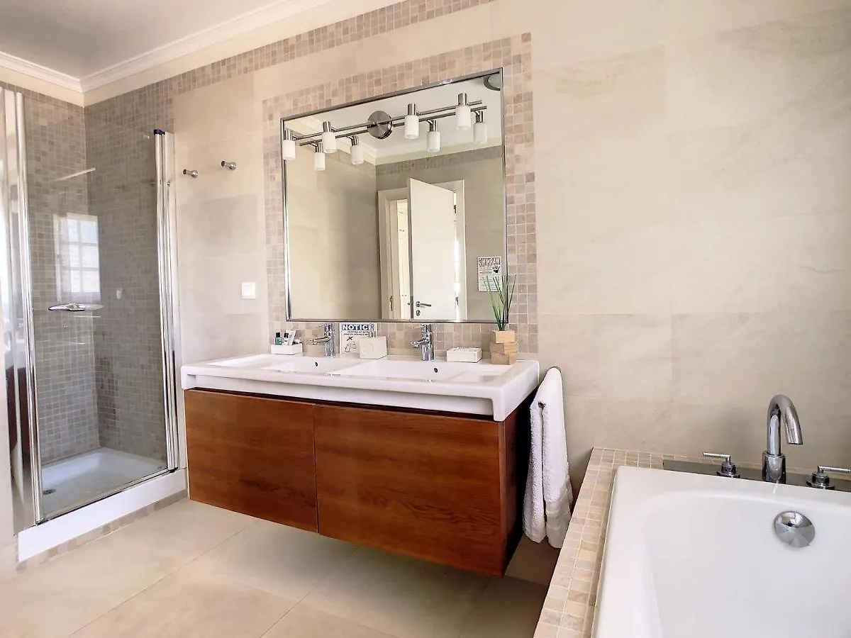 Villa Garajau By Lovelystay Caniço 0*,  Portogallo